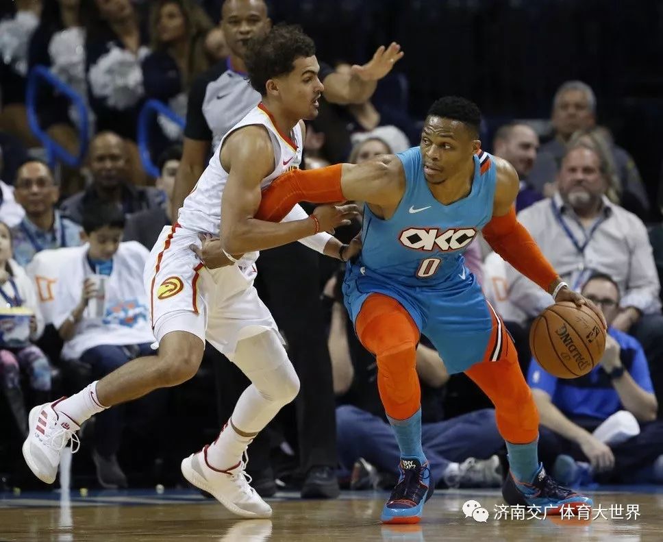  特雷杨准三双老鹰险胜公牛保留附加赛希望  